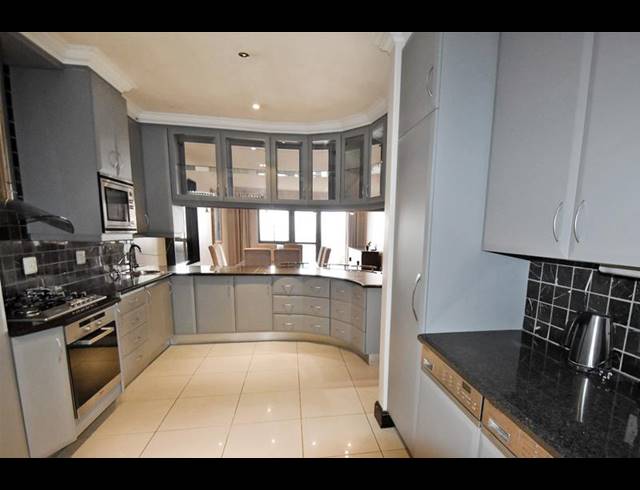 3 BEDROOM APARTMENT FOR SALE IN MORNINGSIDE